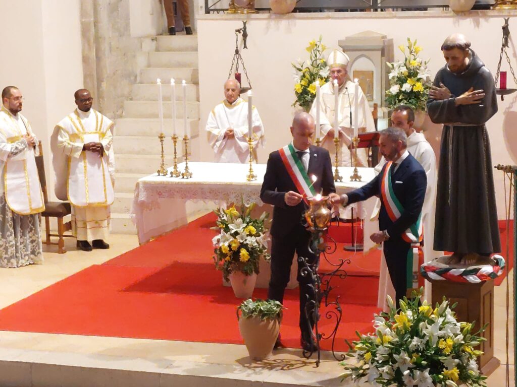 La Marsica a #Tagliacozzo per onorare #SanFrancesco, il vescovo: siete un popolo buono

marsicalive.it/la-marsica-a-t…