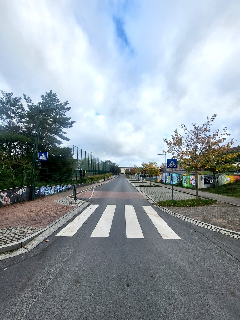 Storch_i tweet media