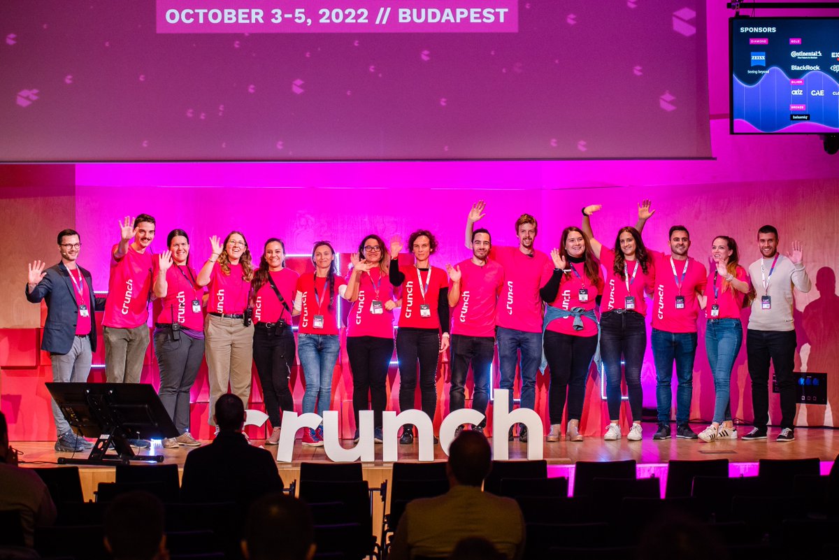 crunchbp's tweet photo. Second day of Crunch Conference ๐
Amazing speakers, attendees, sponsors and some fun games at the Networking Night sponsored by EPAM ๐ซ
#CrunchConf #CraftHub #WhereTechEventsBegin https://t.co/XvDMybWjRN