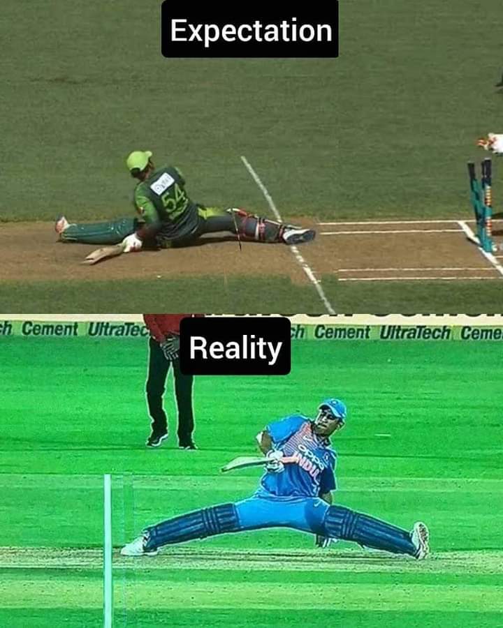 SumeedRaza's tweet photo. Every masterpiece has its cheap copy. Chale the humare kaptaan Sarfu ko copy krne😂.
@SarfarazA_54 
#INDvSA https://t.co/k6kQl75sXm