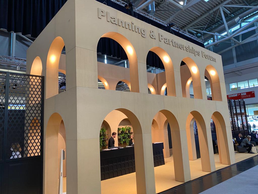 How sustainable are the returns in an environment of rising interest rates? At the #EXPOREAL PLANNING &amp; PARTNERSHIPS FORUM in Hall A1, Booth A1.440, experts will discuss the topic of "Logistics Real Estate as an Asset Class", starting at 11:30 today. #realestate #property