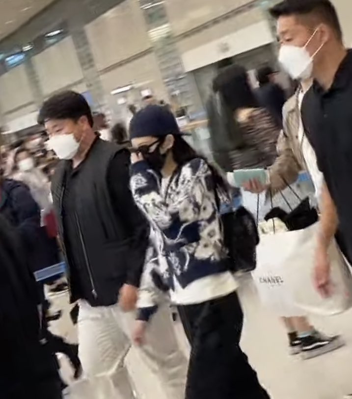 꾸러기 ㅋㅋㄱㅋㅋ 꼬북젠 한국왔다 ㅠㅠ 수고해써 푹쉬어 ㅜㅜㅠ