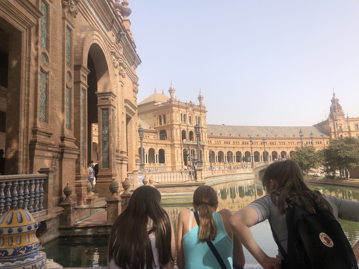 guiseleyschool's tweet photo. Seville Day 2! 💃
Some fantastic photos of the Seville Bull Ring and the Golden Tower River Cruise, we're still waiting on our postcard 🧐 https://t.co/rHEehTNImX