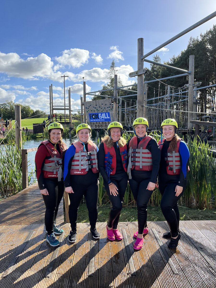 LynnKeane20's tweet photo. Edinburgh Community Diabetes Team . Great fun at Foxlake thanks to team together funding #teambuilding #dreamteam #diabetes @NHS_Lothian @catdrummond @NHSL_Diabetes @HossackKelsie https://t.co/ELX4juI4xL