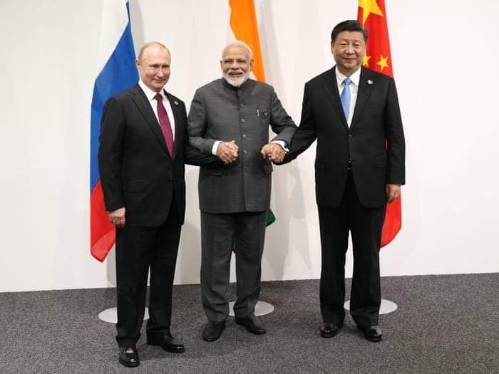 gonyluot's tweet photo. India is the world’s 2nd most populated country. It is expected to become the 2nd largest economy after China in 2050, valued at $44 trillion in GDP PPP. Russia trading with India in rupees will hurt the dollar significantly given their share of the world’s economy. https://t.co/G35iGIODzf