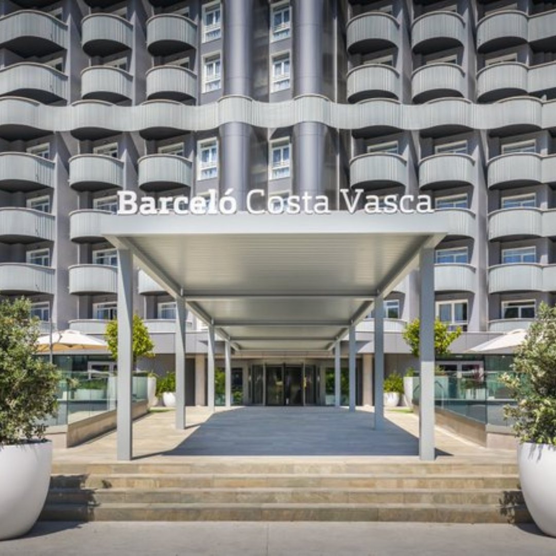 Rotuloymetal's tweet photo. ROTULACIÓN EN EL HOTEL BARCELÓ SAN SEBASTIÁN
Insignia en la ciudad 😊 #barcelócostavasca
Letreros luminosos. Letras Corpóreas. Decoración de fachadas
https://t.co/F6EHBc4Epx
#Donostia #SanSebastián
#rotulos #imagen #letras #logos #barceló #costavasca #hotelsansebastian
#rótulos https://t.co/MyJO0j6GLU