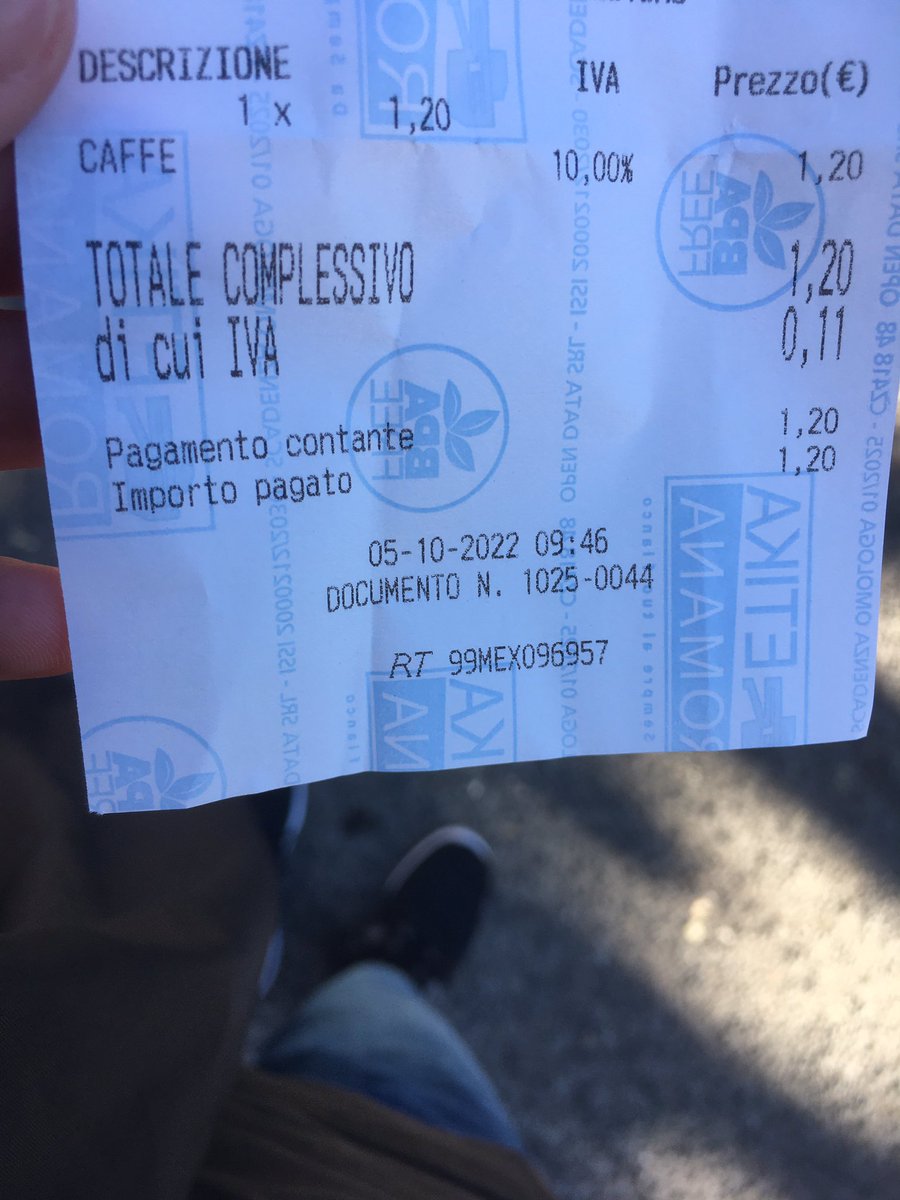 Luca18389's tweet photo. Ok a preoccuparsi del prezzo del gas, ma intanto il caffè del bar al Collatino costa 1,20€. 
#roma #crisi #CrisiEnergetica #gas https://t.co/jdseNhXhLX