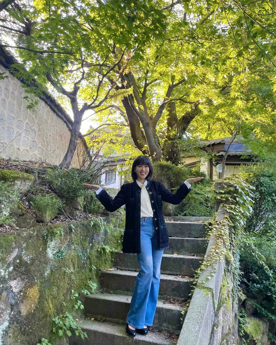 kdramatreats's tweet photo. the prettiest 💛 https://t.co/4LolKQZNAs