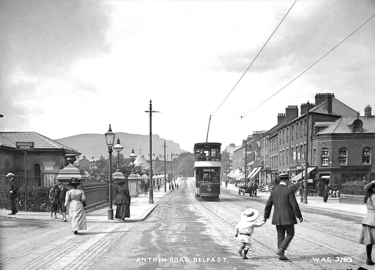 ni_pictures's tweet photo. Antrim Rd, Belfast Early 1900's https://t.co/rDa313VRxV