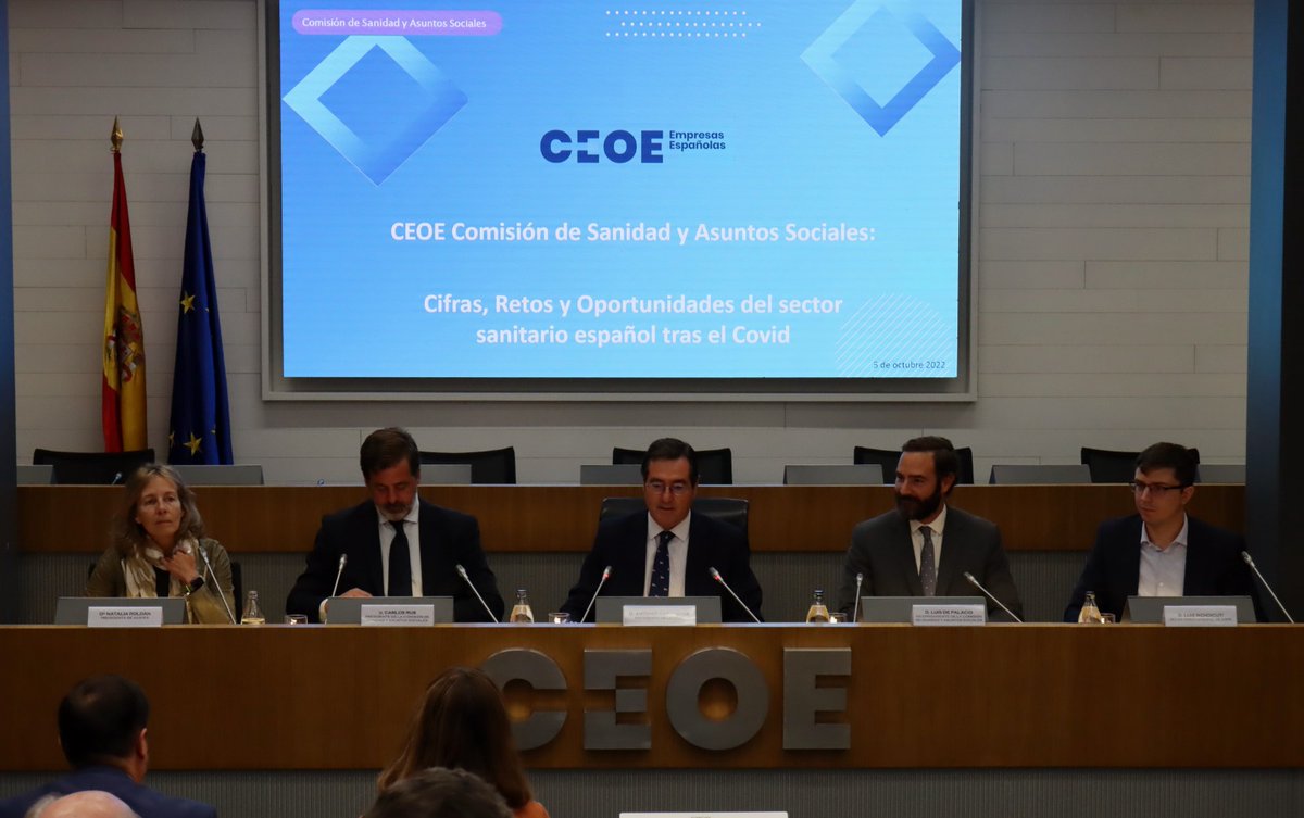 🩺💊 Jornada de la Comisión de #Sanidad en la sede de <a href="/CEOE_ES/">CEOE</a> para hablar sobre las cifras, retos y oportunidades del sector sanitario tras la COVID-19

📸Con la intervención del pdte de <a href="/CEOE_ES/">CEOE</a>, <a href="/agaramendil/">Antonio Garamendi</a>, y el pdte de la Comisión y de <a href="/ASPEsanidad/">ASPE</a>, <a href="/CarlosRusp/">Carlos Rus</a>