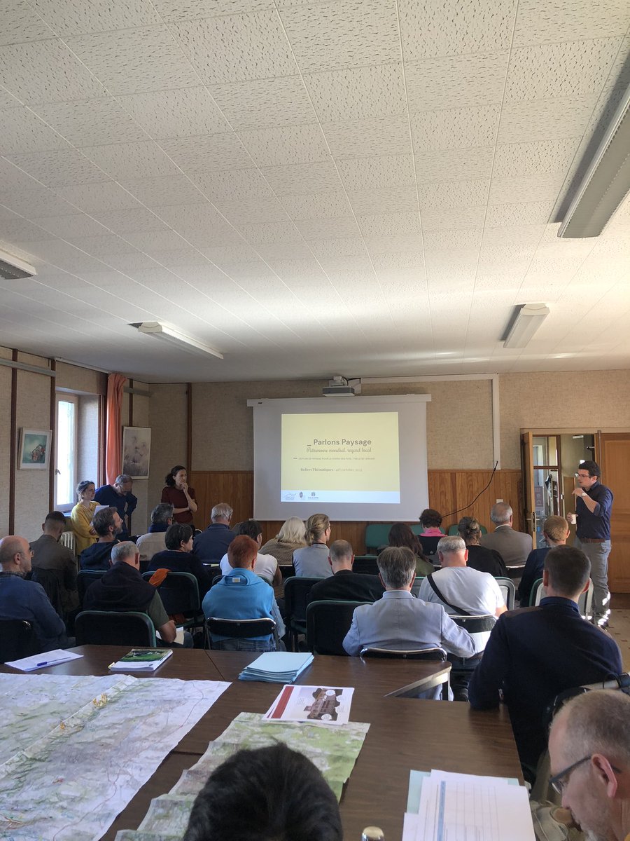 Caplarchitect's tweet photo. C’est dans le cadre du travail pluridisciplinaire autour du Plan Paysage de la chaîne des Puys et de la Limagne. Nous avons deux jours d’ateliers avec les élus sur les actions à mener pour la mise en valeur et la préservation du paysage https://t.co/Nj3hhrzR0Z