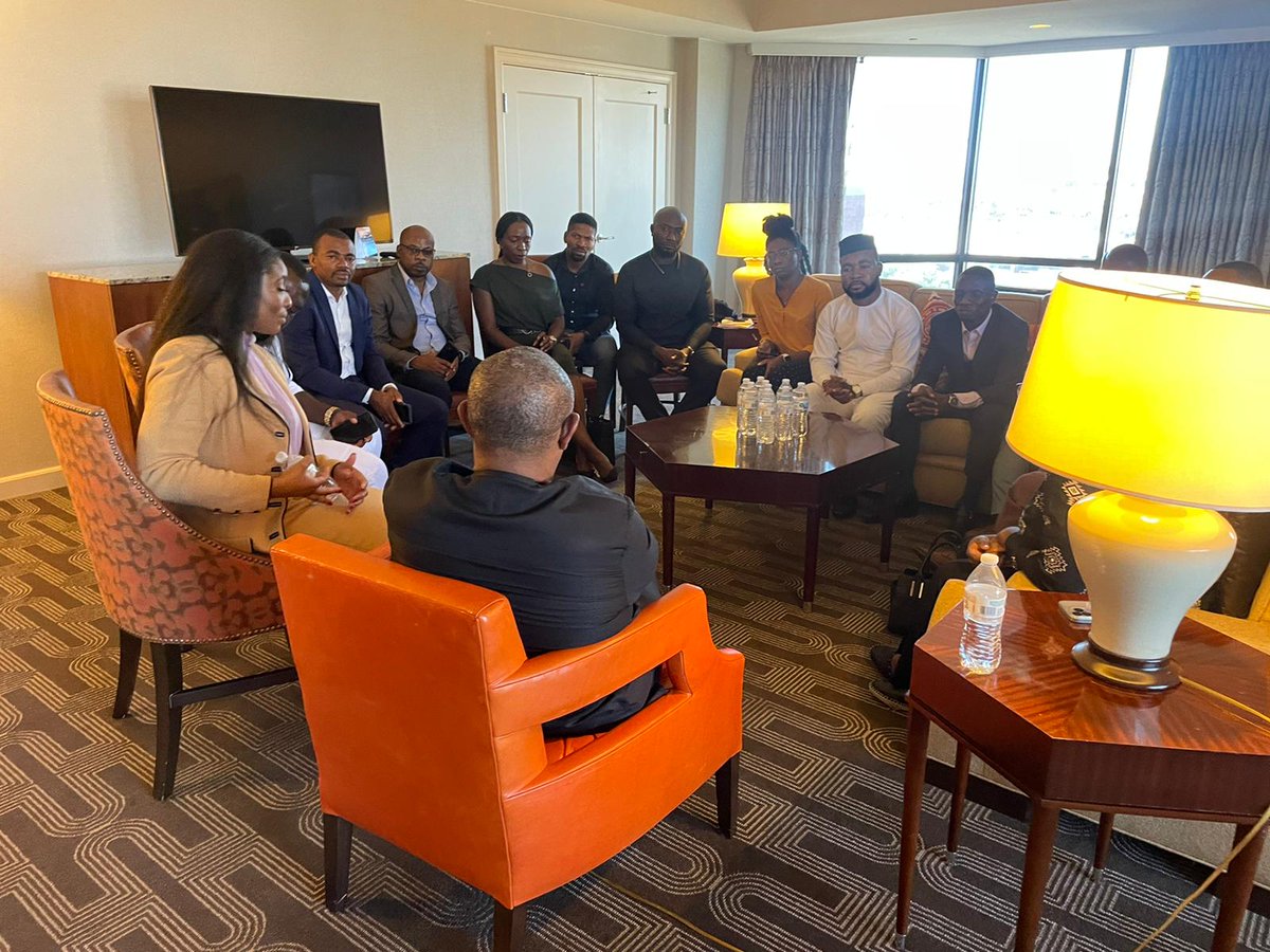 PeterObi's tweet photo. Today, I had an interactive session with Young Professionals in Dallas, Texas.
We discussed the state of the Nigerian economy and I shared with them the strategies I hope to deploy in solving the myriad of problems our country faces.-PO https://t.co/InJUaeviNd