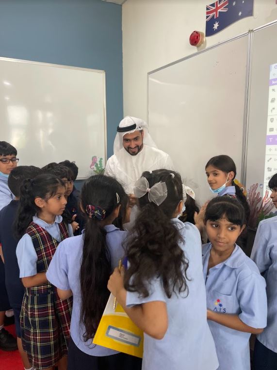AIS_Grade3's tweet photo. The Grade 3s were visited by one of our parent's brothers, Mr. Saeed who works for the government to control air pollution produced by factories across the UAE. The Grade 3's were engaged and asked some brilliant questions. #AISGrade3 #AISPrimarySch https://t.co/ydENueoxvd