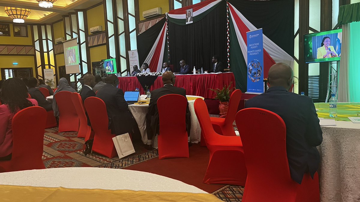 Regina__Mutheu's tweet photo. @murathakinuthia observing that our #OSRPotential is almost similar to the conditional grants we receive annually. So clearly collecting Own Source Revenue is the key to weaning Kenya off donations. https://t.co/99TuXt9FyI