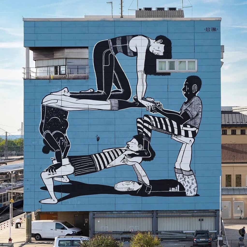 streetartUS's tweet photo. #Streetart: #Acrobatas by #AlexSenna @alexsenna in #Augsburg, Germany, for #FriedensstadtAugsburg @friedensstadt_augsburg
More info at: https://t.co/AwIMDrj5O0
Via @cultureforfreedom

#streetartAugsburg #streetartgermany #germanystreetart #art #graffiti… https://t.co/zPmM1TKf2X https://t.co/CatJkeyAKF
