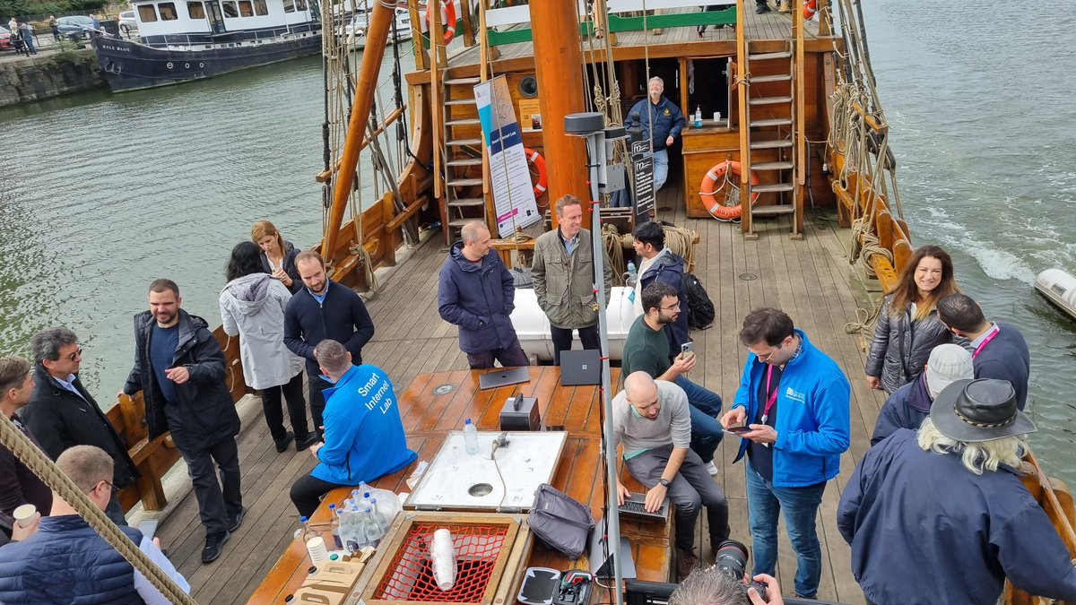 bristol_smart's tweet photo. We had a successful field trial yesterday as part of the @5GVICTORI project showcasing the Digital Mobility-5GUK Bristol Use Case! Thank you to everyone who was involved for all your hard work and contributions!  

@mativision @DigiCatapult @i2CAT @ZeettaNetworks @urbanhawktech https://t.co/KLsuMY7IBH