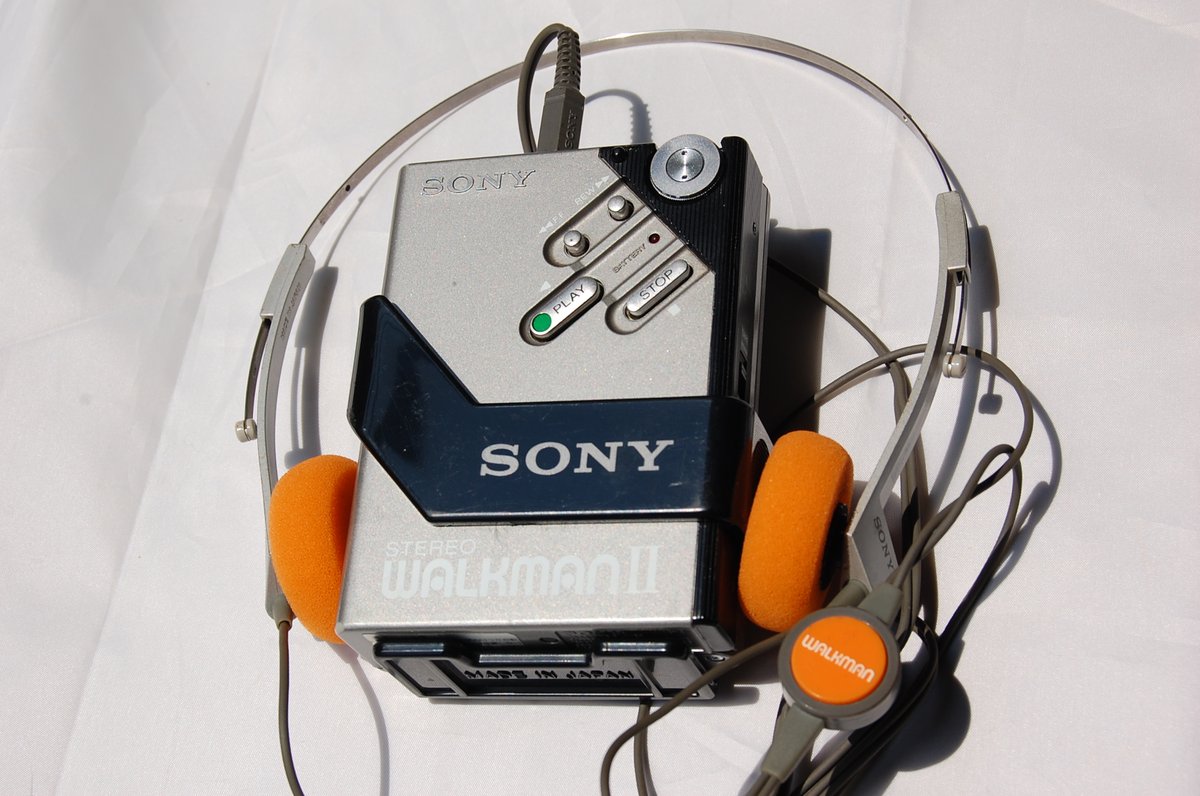 数年以上も会っていない昔のボスにLine入れました。色んなことが、僕のアイデアで世の中が動いていること認めている上司です。僕より年下なのですが天才です。ボスとのコラボがスピード感あったので、一度会うことになりました。頼りにされてるのはうれしい限りです。