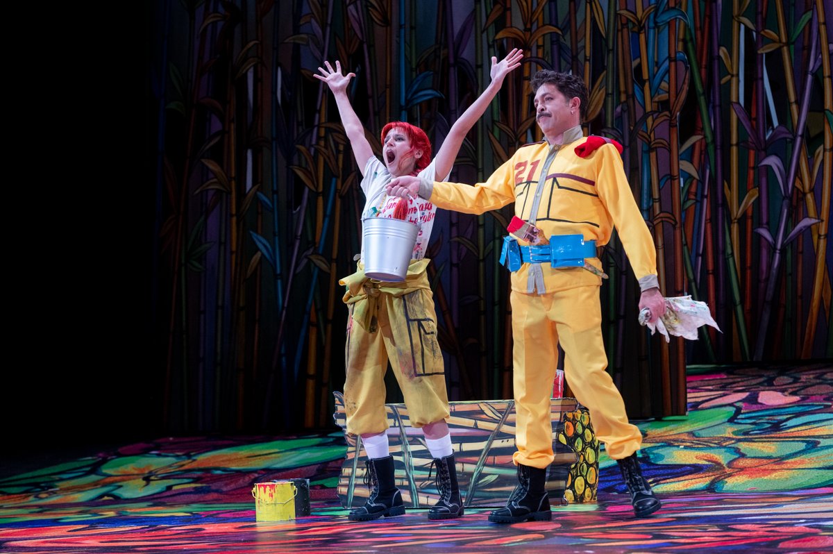 OperaDynamic's tweet image. 🌟New review🌟#Donizetti: La Fille du régiment 
‘… Spanish light lyric soprano 
@SaraBlanch_SB
 is a super Marie, throwing herself into the tomboy role with enthusiasm and bright, silvery tone… .’ -  
@GramophoneMag 
 
Full review: bit.ly/3C40Dka