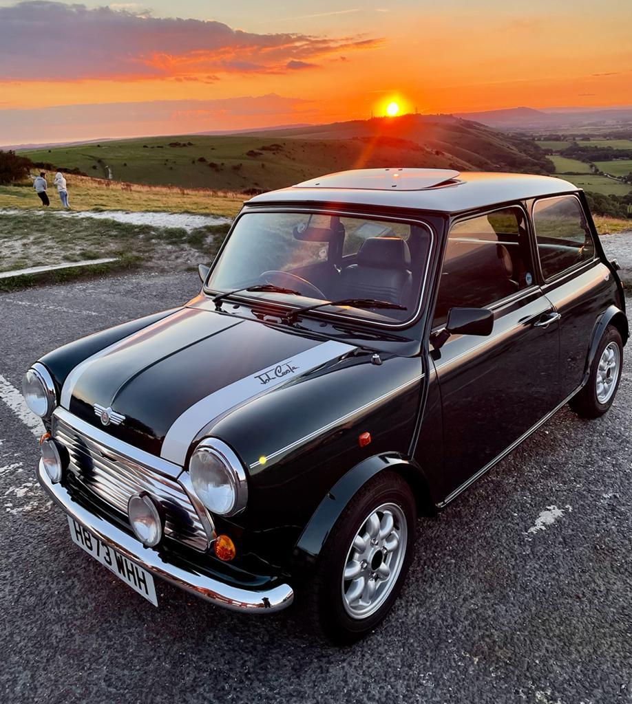 One of the first drives since being collected from our showroom. A stunning snap taken by the elated new owner of this beutiful 100 mile Rover Mini Cooper RSP @MINIUK

#minicooperrsp #minicooper #mini #rover #classiccar #classiccars #classicheroes #carlcox #carlcoxofficial