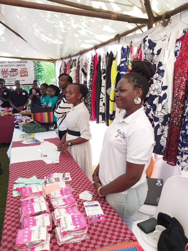 Capitalsolns's tweet photo. Some of the social entrepreneurs have exhibited their products at the Social Entrepreneurship Hub during our 2nd Social Entrepreneurship Symposium.
#SEFsymposium22
@wabibipads @AishaGanda_ @DrHanifahSeng @BestOfWaste_Ltd @MamaMucyara
 @JoyTamale https://t.co/R4zyHJkmOn