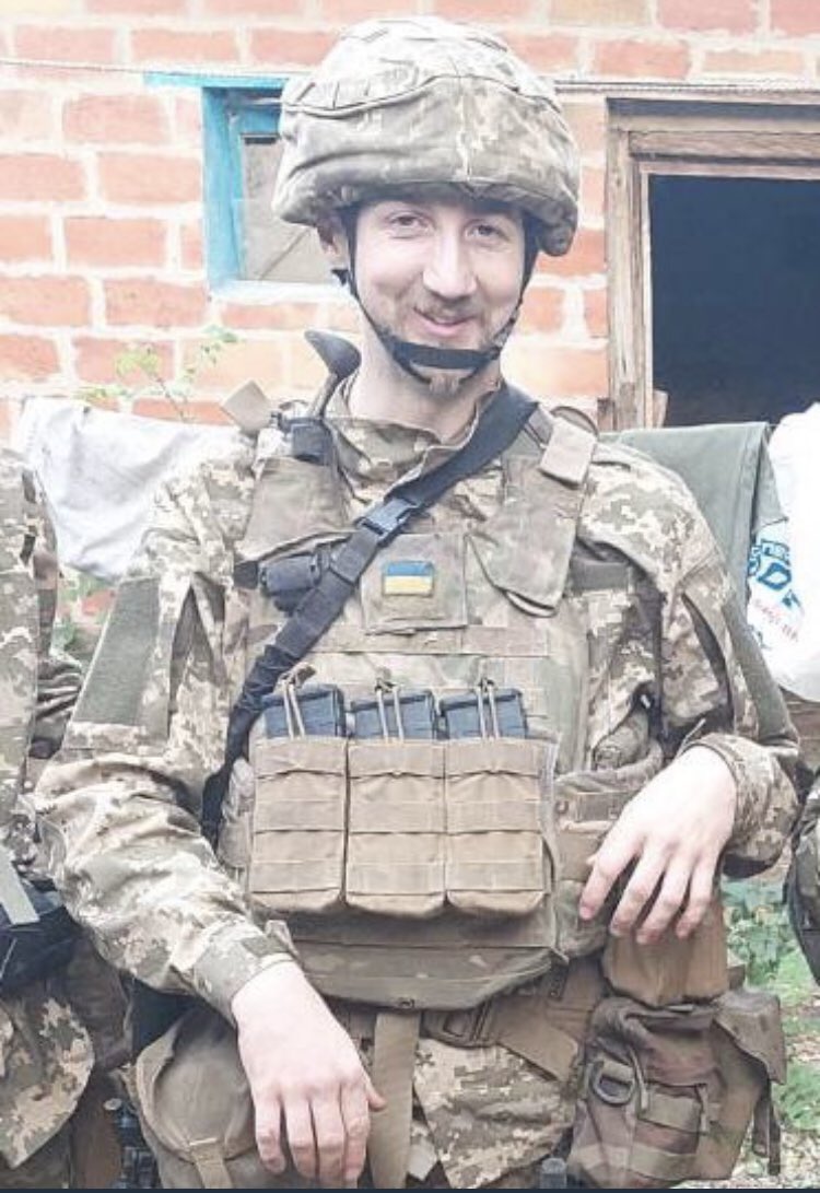 visegrad24's tweet photo. 23-year-old Irish volunteer soldier has been killed in action, fighting against the Russian Army invading Ukraine.

RIP Rory. Ukraine will not forget your sacrifice.

🇮🇪🇺🇦 https://t.co/J9ZRYbaoun