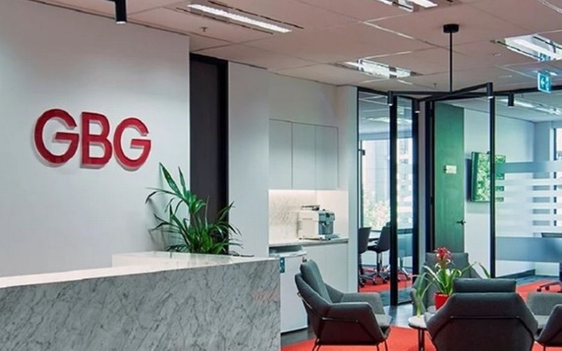 BCloudUK's tweet photo. Today's newsletter:
πΊπΈ Takeover falls through at Β£1.3bn @GBGplc
π° @railsr_ raises $46m
π @mdenardis joins #MarTech50 @LoopMe
π Former Google exec joins @wearehaystack
π¬π§ @MeasuredInc launches in UK
π€ @BOOSTandCo funds first @ADXBA acquisition
https://t.co/1MBnvSTczD https://t.co/0syTMgtA5X