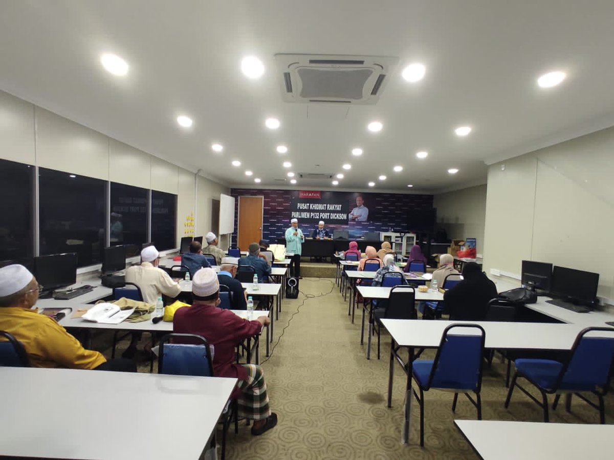TambunP63's tweet photo. Alhamdulillah, petang semalam telah berlangsungnya Kelas Tajwid Mingguan bersama Ustaz Che Nar bin Saidin anjuran Pejabat Parlimen Port Dickson. 

Moga majlis ilmu mingguan ini memperoleh keberkatan dari Allah S.W.T.

#ParlimenPD

@anwaribrahim https://t.co/wRc3bqGo7C