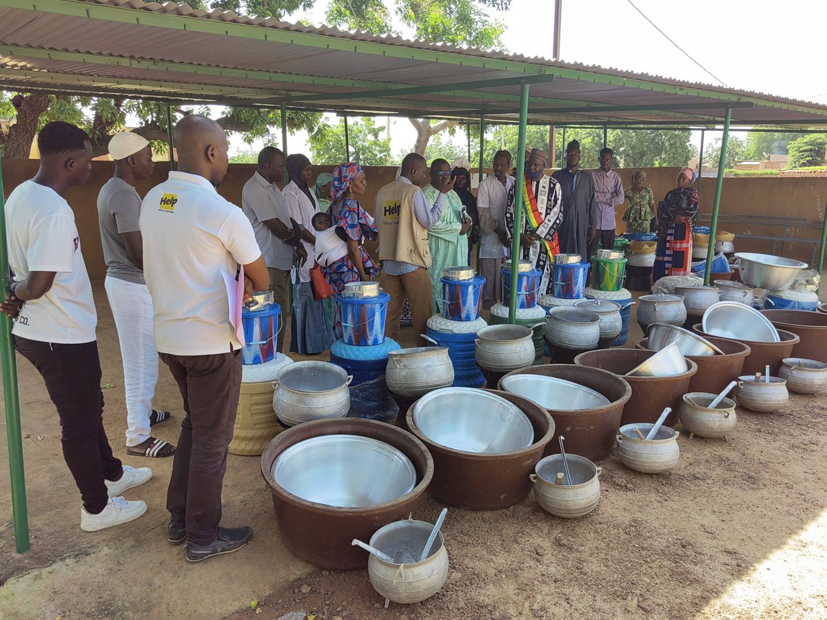 help_mali's tweet photo. Projet #GIZ_PAPSE: Du 05 au 29 septembre 2022, Help avec l’appui financier de la #GIZ a procédé à la remise des kits agroalimentaires à 119 bénéficiaires du projet #𝗚𝗜𝗭_𝗣𝗔𝗣𝗦𝗘 dans les localités de #Ségou, #San, #Bla et #Sebougou.
Avec l'appui @giz_gmbh https://t.co/GdfsW8IvDI