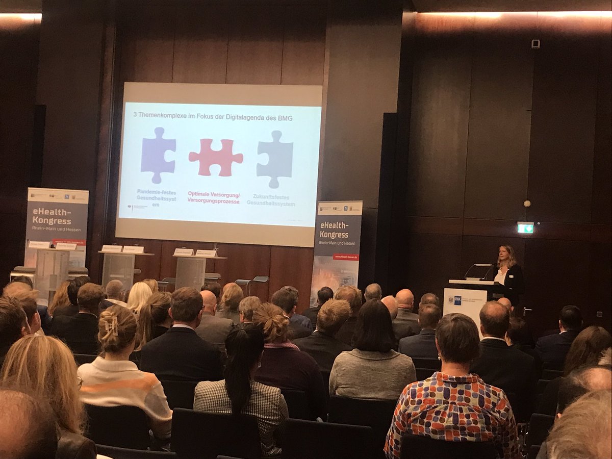 SDramburg's tweet photo. @SOzegowski on the digital innovation strategy of the German Ministry of Health @BMG_Bund at #eHealthFFM22 Happy to be part of the event and contribute our experiences. https://t.co/9RqEbhX5F4