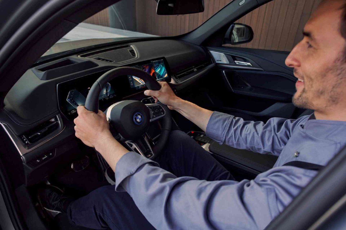 BMWEspana's tweet photo. Tres sencillos pasos para disfrutar de todo lo que sueñas. Conoce el BMW X1 Híbrido Enchufable, ¿te apetece?
⚡️ https://t.co/Sks0dxnT74 ⚡️
#TheX1 #ElectrifYou https://t.co/Oc7BgKO1ge