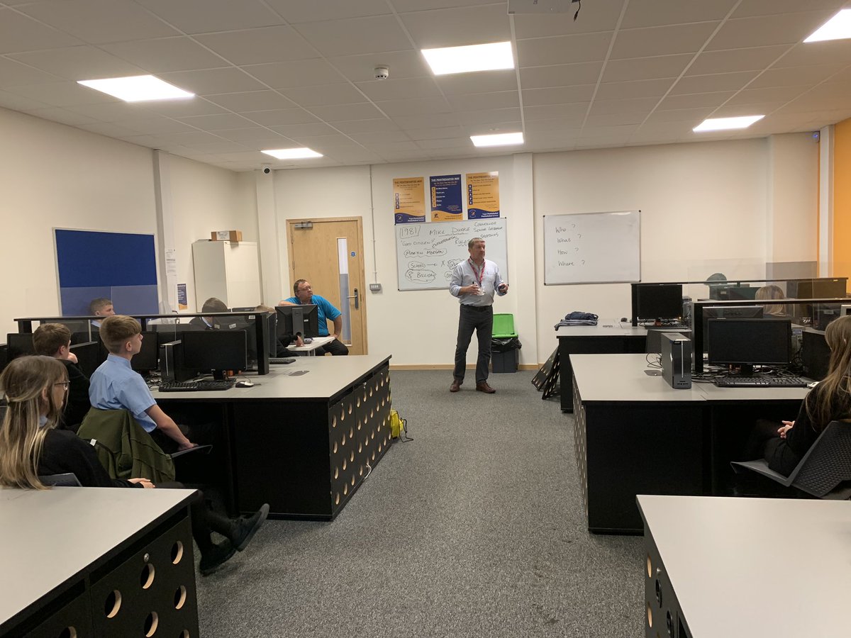 Thank you @Mikedurke for an excellent class discussion on citizenship with year 9 public services  <a href="/Pentrehafod/">Pentrehafod School</a> <a href="/CareersWales/">Careers Wales</a> <a href="/GCG_CWW/">Careers Wales West</a>