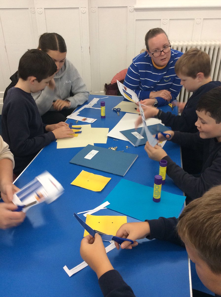 IPMATGawthorpe's tweet photo. #GCAyear6 are having a very industrious Inspire morning, working collaboratively with their adults to use levers and linkages to present their history and science learning from this term. Wonderful to be able to welcome families back into school to share our learning! #GCAdt https://t.co/5McI4xM4pH