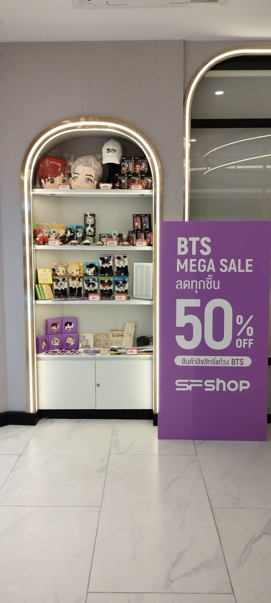 _candyclover's tweet photo. 💜 BTS MEGA SALE 50%
สินค้าลิขสิทธิ์แท้ของวง BTS ลดราคา 50% ทุกชิ้น
Army ทุกคนไปจัดด่วน ราคาดีมาก ทั้งเสื้อ หมวก กระเป๋า และ Collection TinyTan ที่ SF Shop, SF Cinema ทั้ง 10 สาขา
1. เซ็นทรัลเวิลด์
2. เซ็นทรัลลาดพร้าว
3. เซ็นทรัล พระราม 9
4. เดอะมอลล์ บางกะปิ
#ad https://t.co/jhyeh1Z9EU