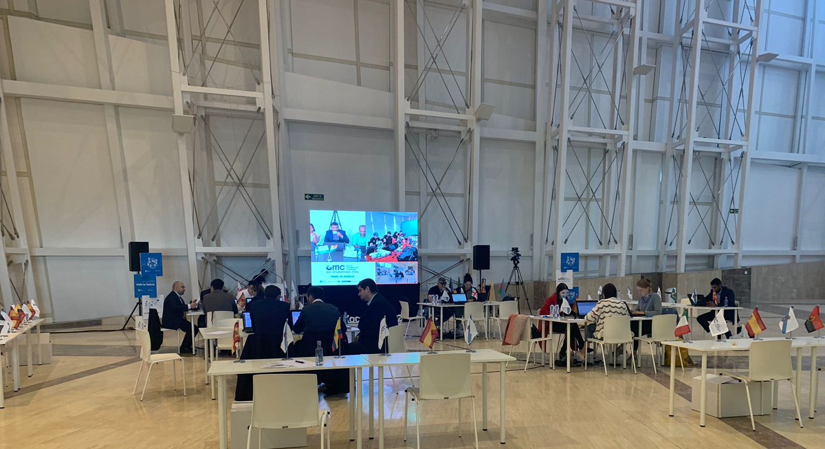 GMC_Spain's tweet photo. El equipo español ya se encuentra en la @CidadedaCultura de #Galicia compitiendo por el título de campeón internacional de Global Management Challenge
@Xunta @camarascomercio @CrueUniversidad https://t.co/kF9Ue8Z4TX