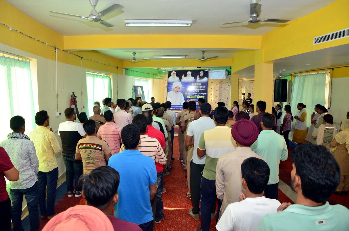 With welfare works, we pay heartfelt homage to Respected Bapu Maghar Singh Ji father of Saint Gurmeet Ram Rahim Ji, who is an epitome of sacrifice and simplicity!
#ParmarthiDiwas
#BestWayToPayTribute 

Blood Donation Camp