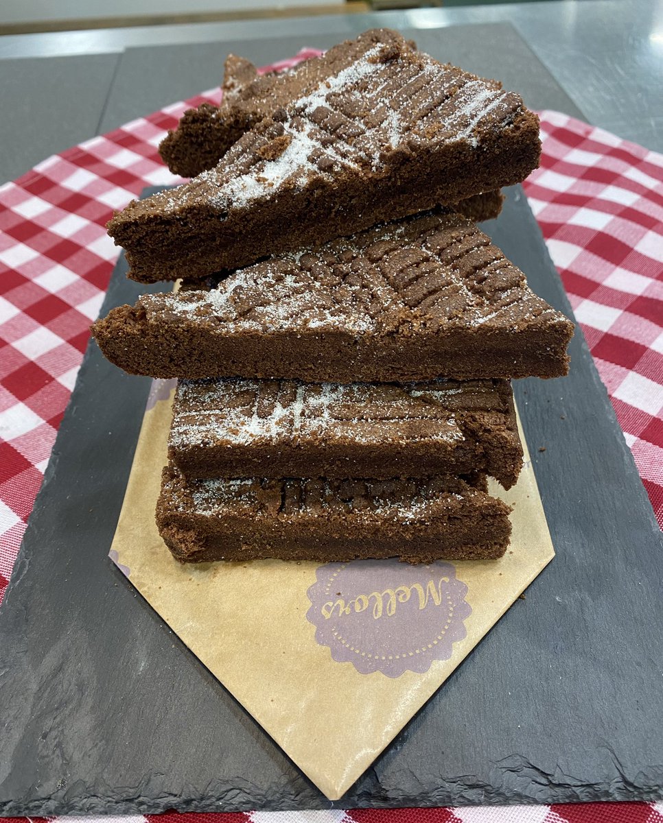Chocolate Shortbread mmmm!! Just a small thank you to our school Ivybank Primary for buying the new mixer….. Staff get 1st dibs ❤️❤️<a href="/mellorscatering/">Mellors Catering Services</a> <a href="/sashawalters50/">Sasha Walters</a> <a href="/Jemmabrooks8/">Jemma brooks</a>