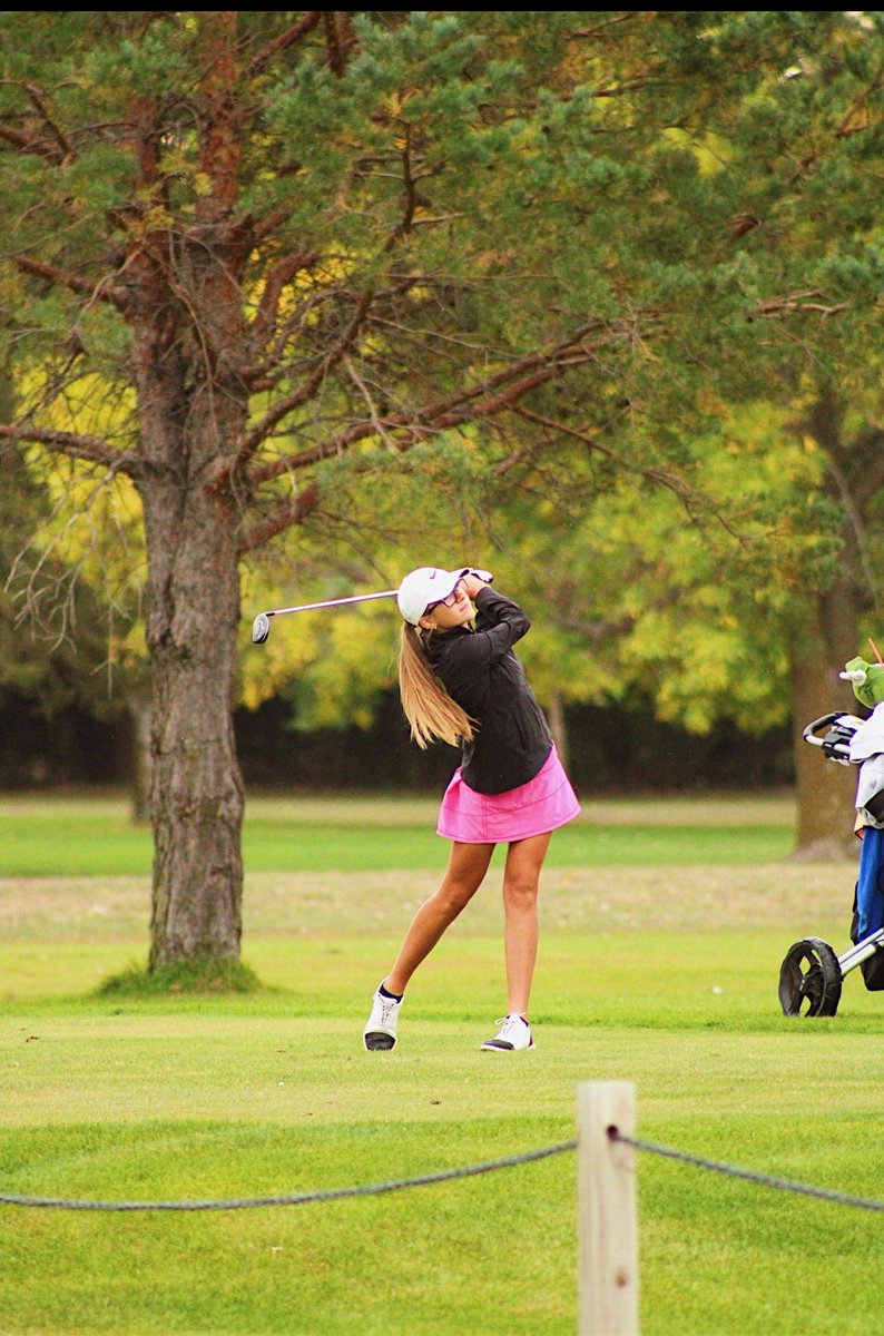 hailey bayne tweet media