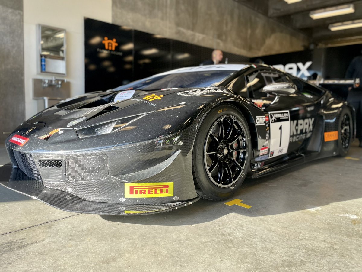 KPAXracing's tweet photo. We’re getting ready for a day of @indy8hour testing! #GTWorldChAm #IGTC #Indy8H #LamborghiniSC https://t.co/8RkWSFnhTw
