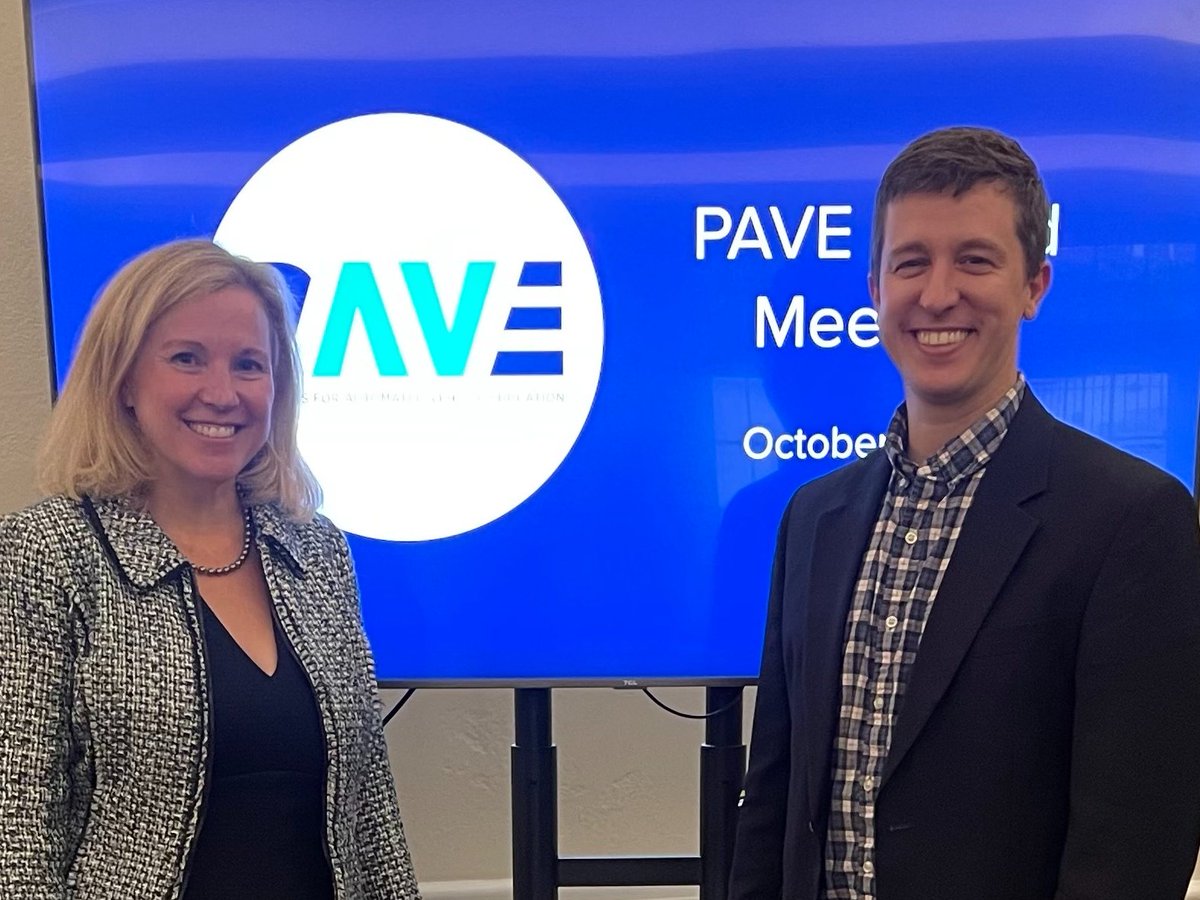 LocomationAI's tweet image. In #washingtondc this week, @LocomationAI VP @TFinchF joined @TaraAndringa at the @PAVECampaign  annual board meeting to discuss how to better educate the public on the potential benefits of AVs.
#humanguidedautonomy #roadsafety #supplychain