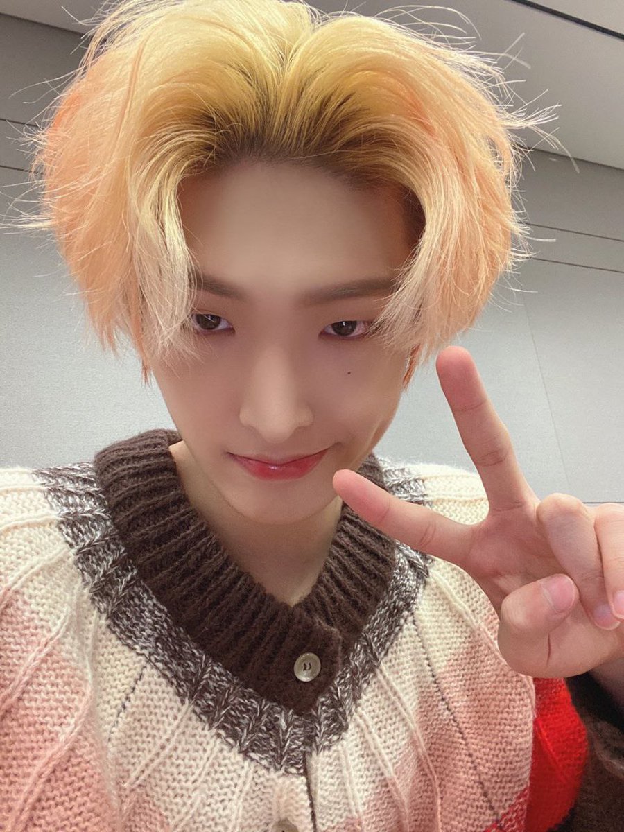 mingverse's tweet image. mg 221005 🪐 fns

today too goodnight!