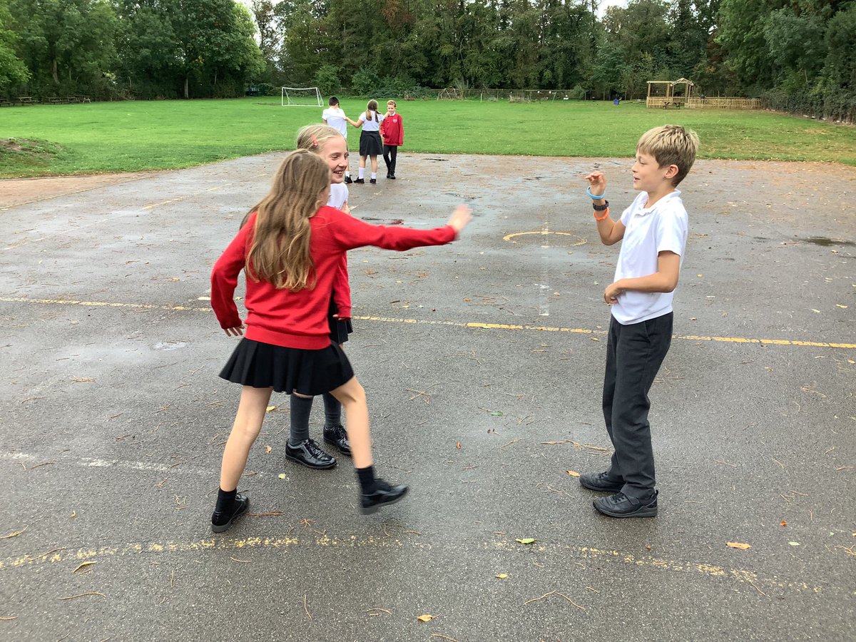 Barfordstpeters's tweet photo. Fairness, Freedom, Justice & Forgiveness. Year 6 have been thinking deeply about these concepts in our RE session. They have been given scenarios where they have used role play to explore the ‘right and wrong’ reactions, based on each concept. #bspRE https://t.co/ZH3dIV0XpG