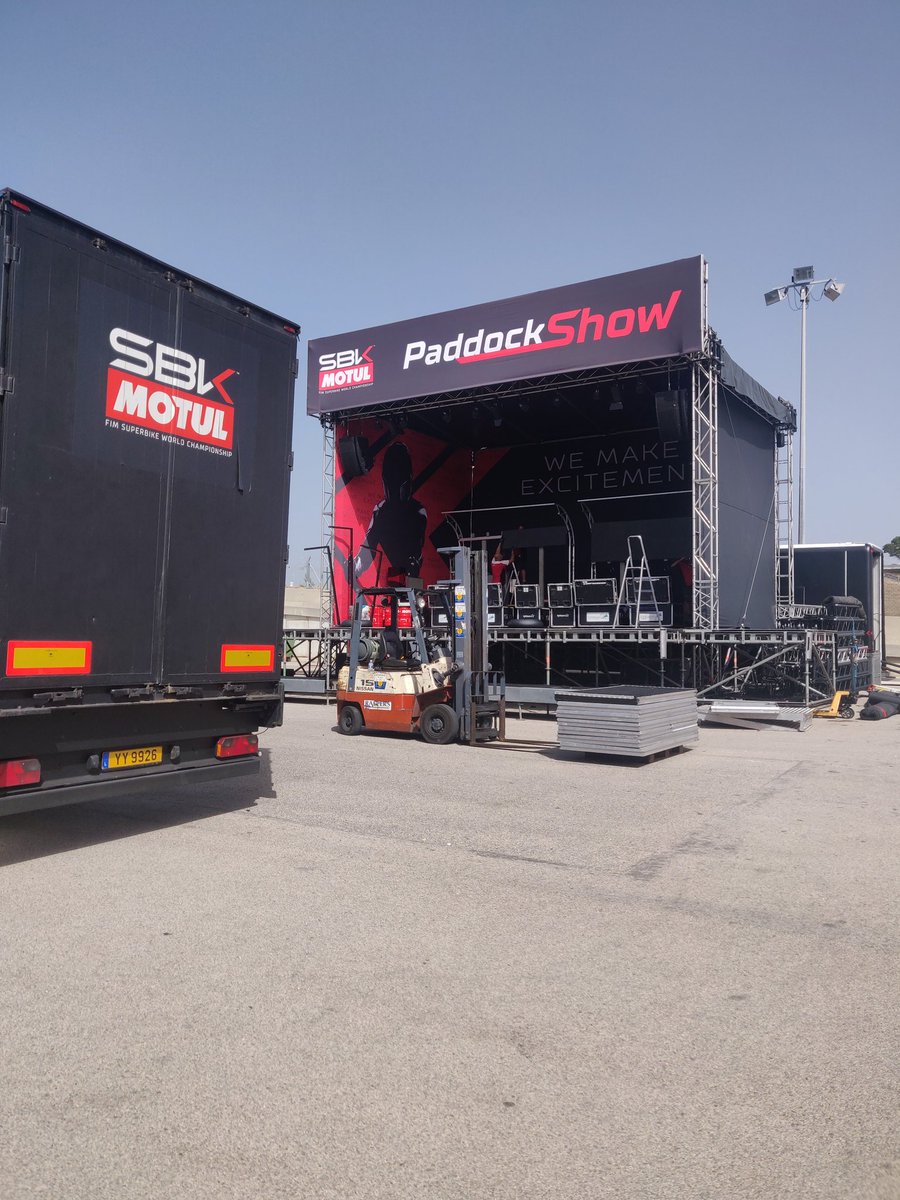 Team109Racing's tweet photo. @mhillofficial Looking Good🇵🇹🌞
#PTRWorldSBK https://t.co/2SBokIWTCQ