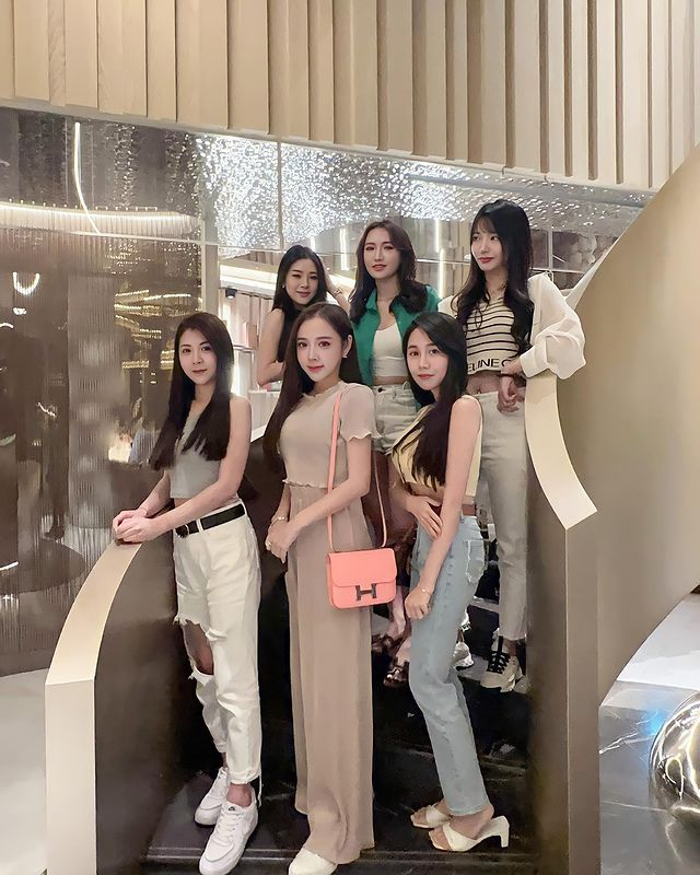 Mary_liu_12's tweet photo. 改变不了的东西，说出来也没有意义，生活总会有很多平凡却那治愈人的一瞬间 https://t.co/UWdgquW8XE