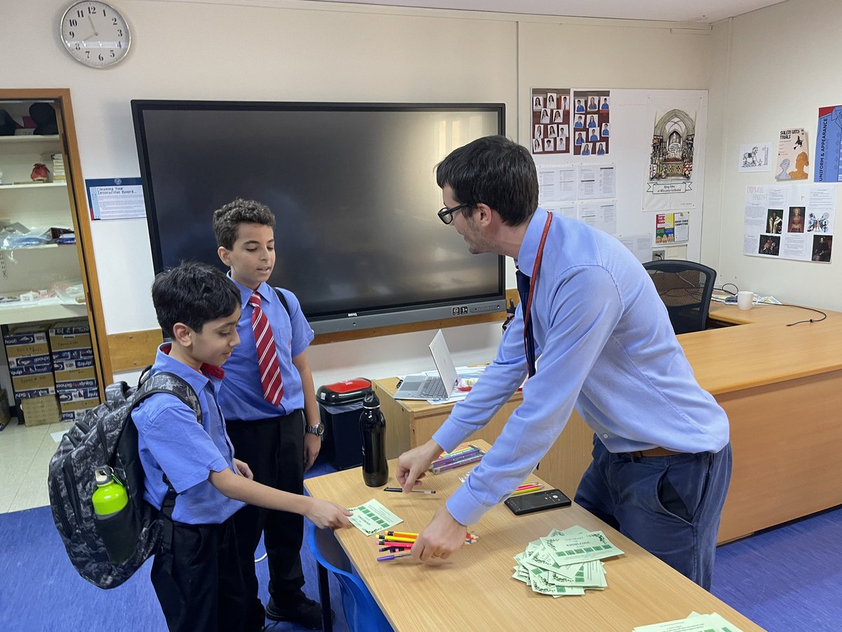 StChrisHistory's tweet photo. Great to see Mr Smith’s amazing IB Theory of Knowledge ‘Scavenger Hunt’ going down so well during lunch today! 👏👏👏 #StChrisSixth #StChrisIB #StChrisSenior https://t.co/gympzBBFEy