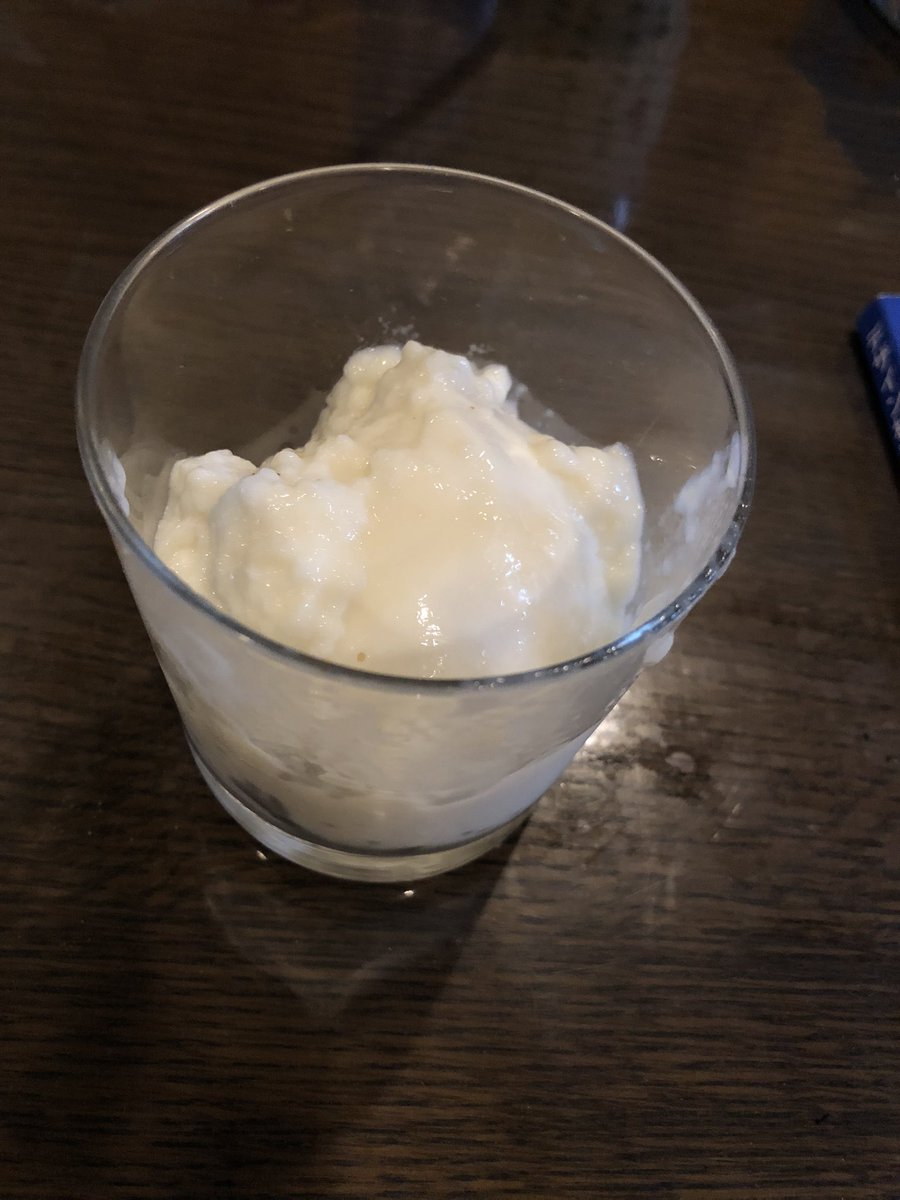 __42531's tweet photo. 生クリーム作ろうと思ったらゼリーが出来ました。 https://t.co/BeAZvl7eyb