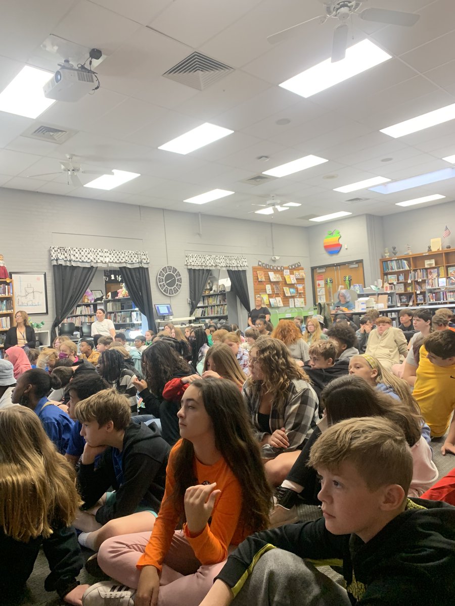 RTSReadingT's tweet photo. We were so happy to have David Barclay Moore visit our school. He was amazing! Kids and teachers are still talking about the visit. Thank you @novelneighbor @dbarclaymoore #RTSrocks https://t.co/oAe0JwB8Pz