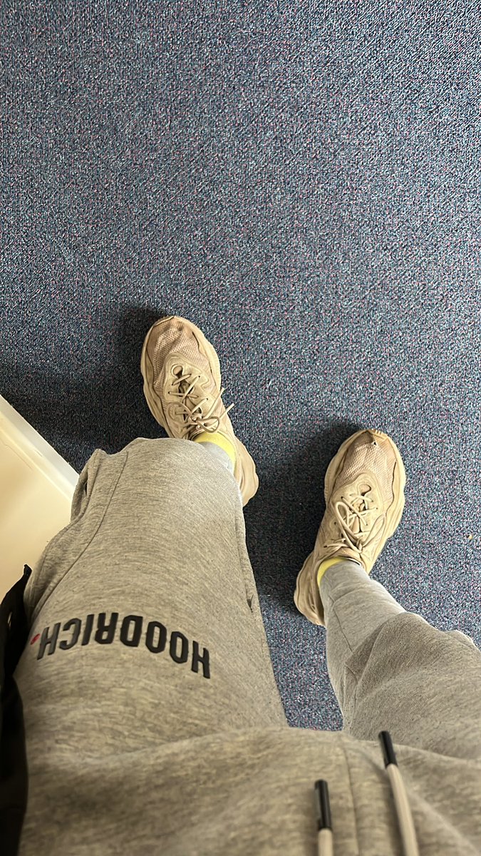 CashMaster022's tweet photo. Going to get food‼️ I want you faggots to send me tribute into my cashapp £Cashmaster022 so I can treat myself 😈 #FinDom #scallymaster #cashmaster #chav #faggot #humanATM #moneyslaves #paypig https://t.co/zr5u7L9lXg