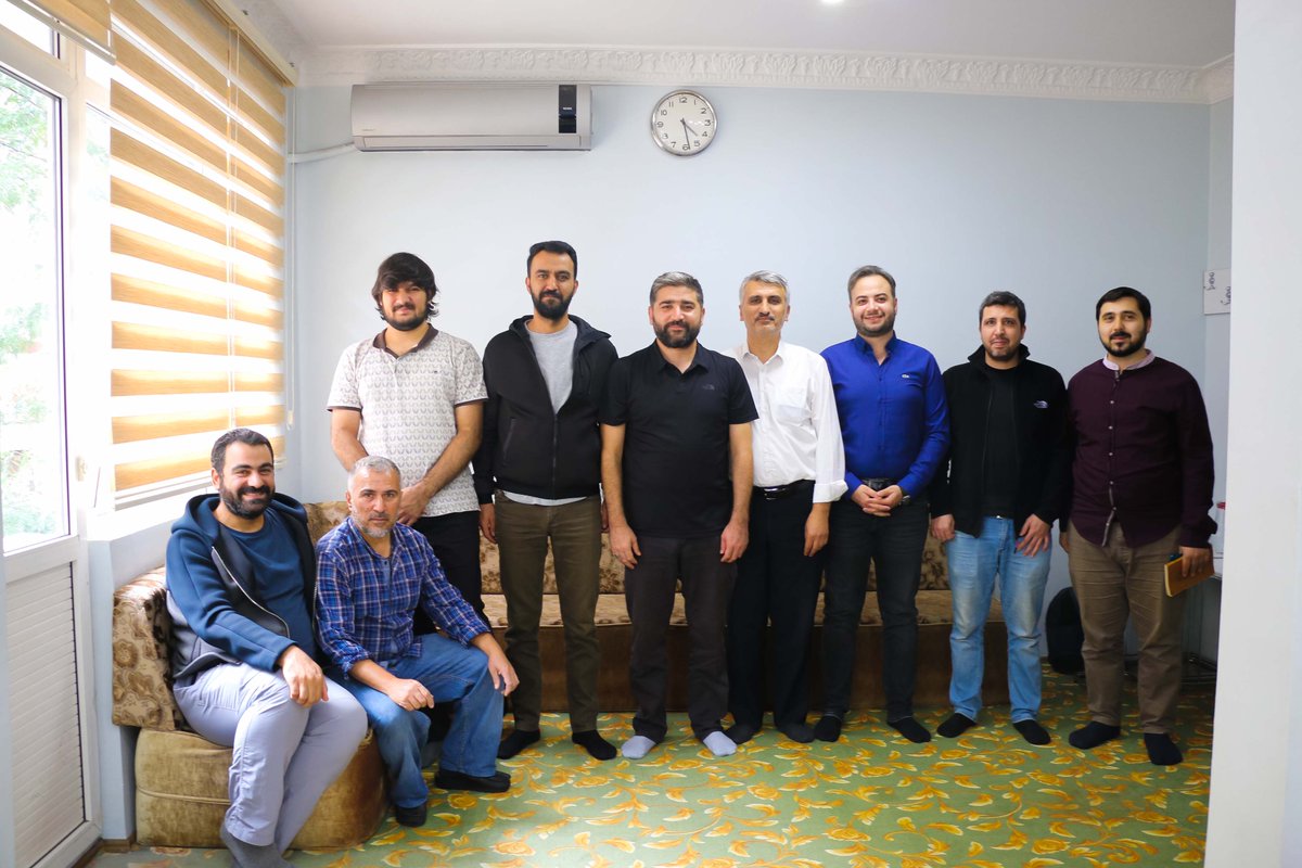 dkv_org's tweet photo. 📌 Gazeteci-Yazar @ademozkose ve beraberindeki heyet vakfımıza ziyarette bulundular. Vakıf başkanımız @drmarufcelik  ile güncel meseleler ve bazı konularda istişare ettiler. 

#davetvekardeşlikvakfı #ademözköse #drmarufçelik https://t.co/UAWI9CD2rB
