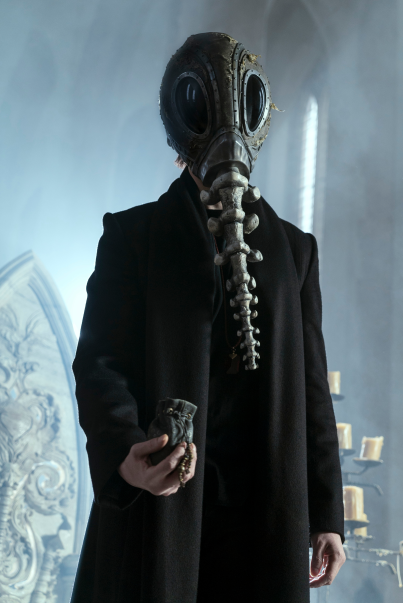 ServekGeartooth's tweet photo. @donttrythis Going to try my hand at making a bit of cosplay for the first time. Want to craft Dream's Helm from Sandman. Figure foam is probably the best as it's light.

What are the best ways to get something that's such a weird shape to sit firmly on your head? https://t.co/pKx5R9V1C5