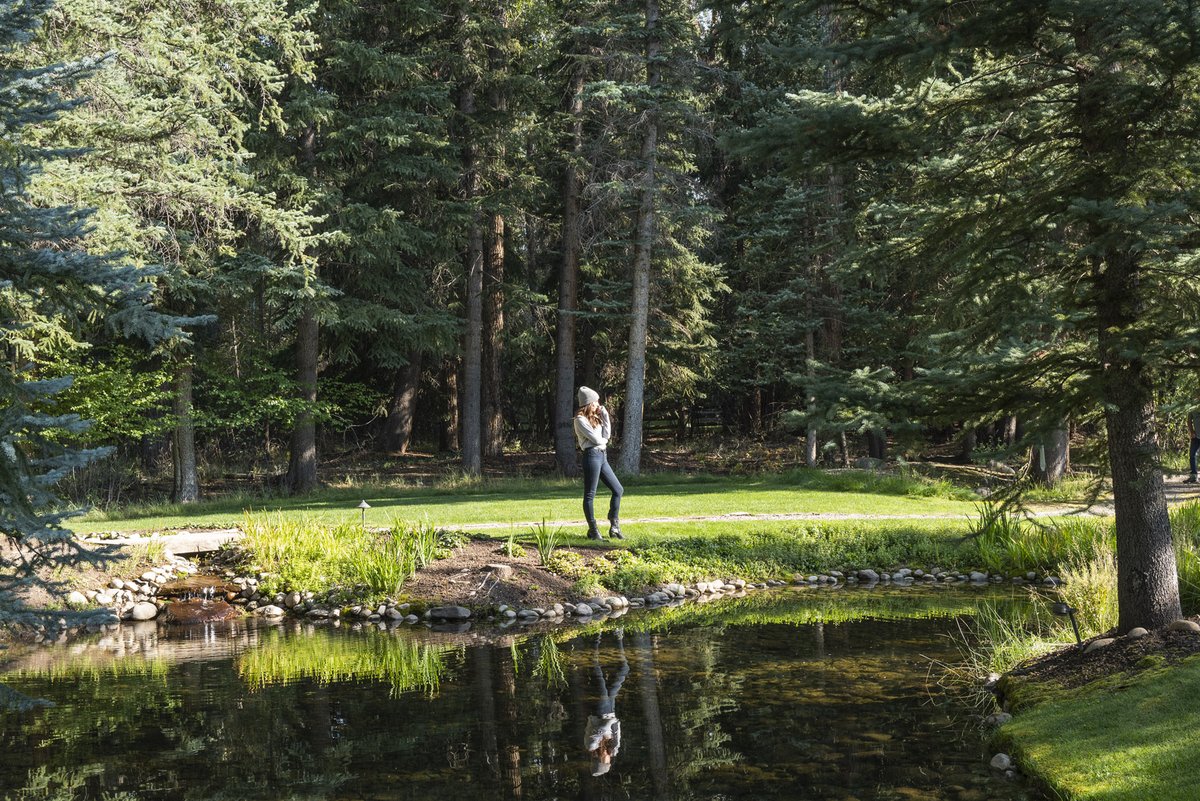 RT @BandB_CBS: Surrounded by the beauty of Aspen, Taylor has an epiphany today on #BoldandBeautiful. https://t.co/xNCF6TMk2s